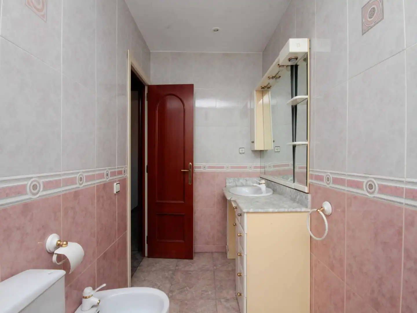 Baño de Piso en venta en Montcada i Reixac con Piscina comunitaria