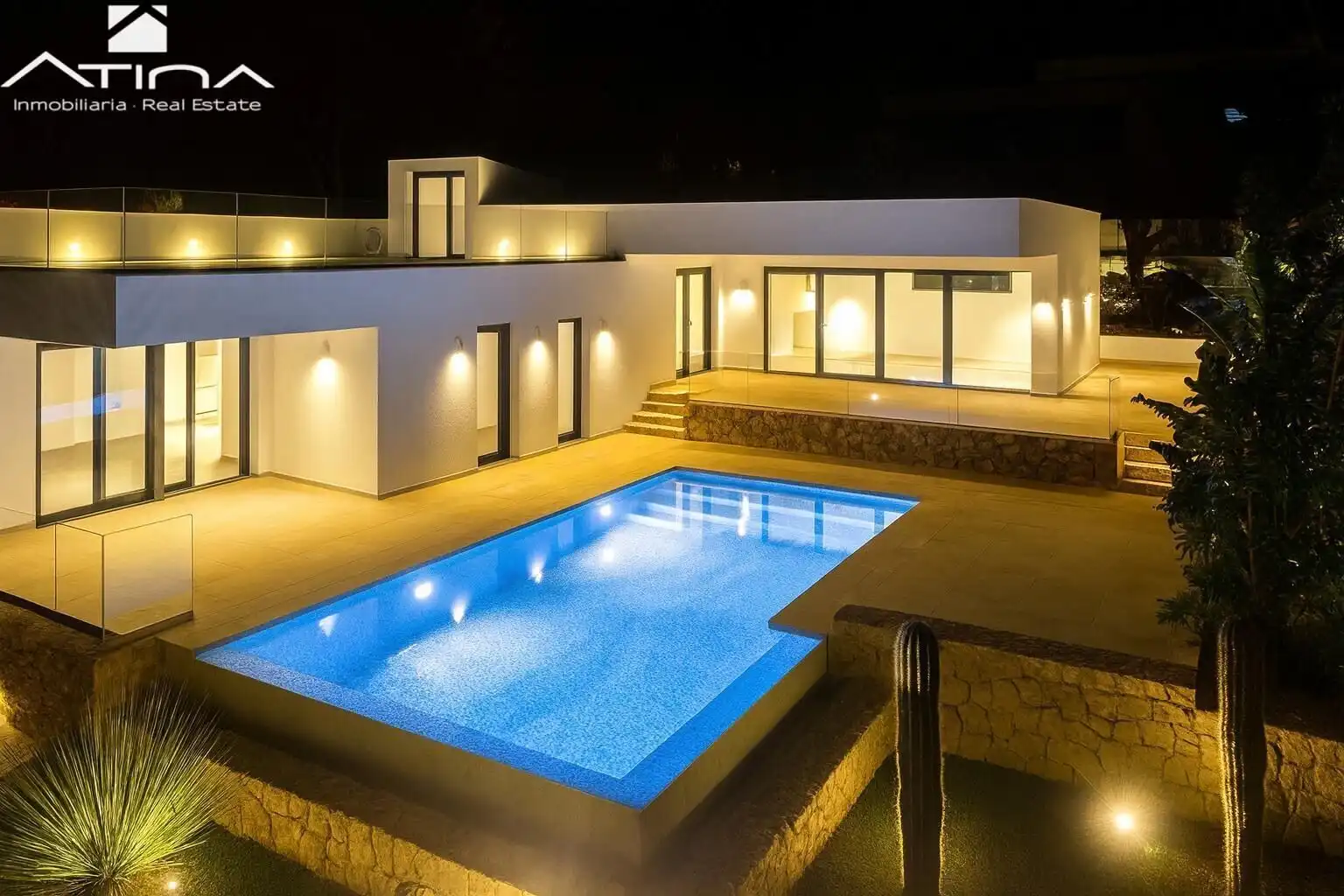 Swimming pool of Houses for sale in Dénia  with Air Conditioner, Terrace and Storage room