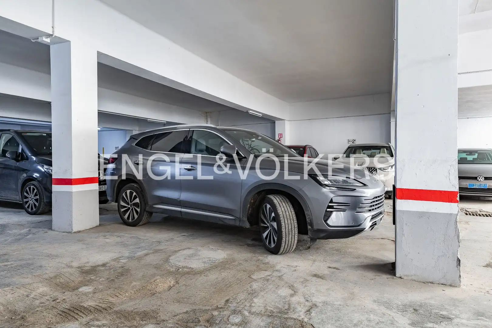 Parking of Flat for sale in Barcelona  with Air Conditioner, Heating and Parquet flooring