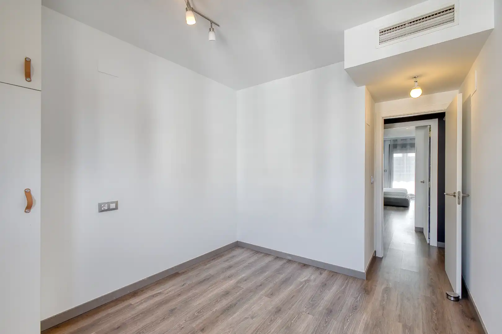 Wohnung zur Miete in Calle Músico Vicente Spiteri, PAU 5