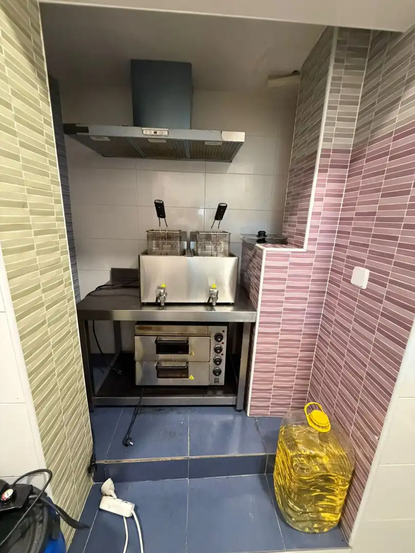 Kitchen of Commercial properties for rent in Coslada  with Air Conditioner