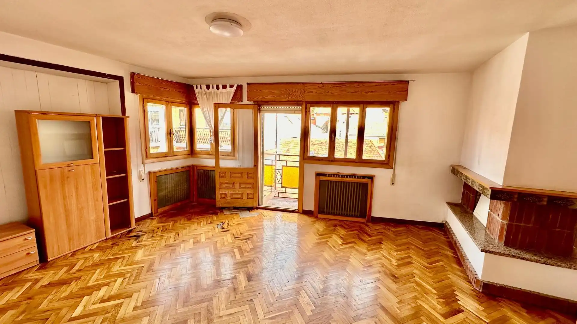 Wohnzimmer von Dachboden zur Miete in Cercedilla mit Terrasse und Balkon