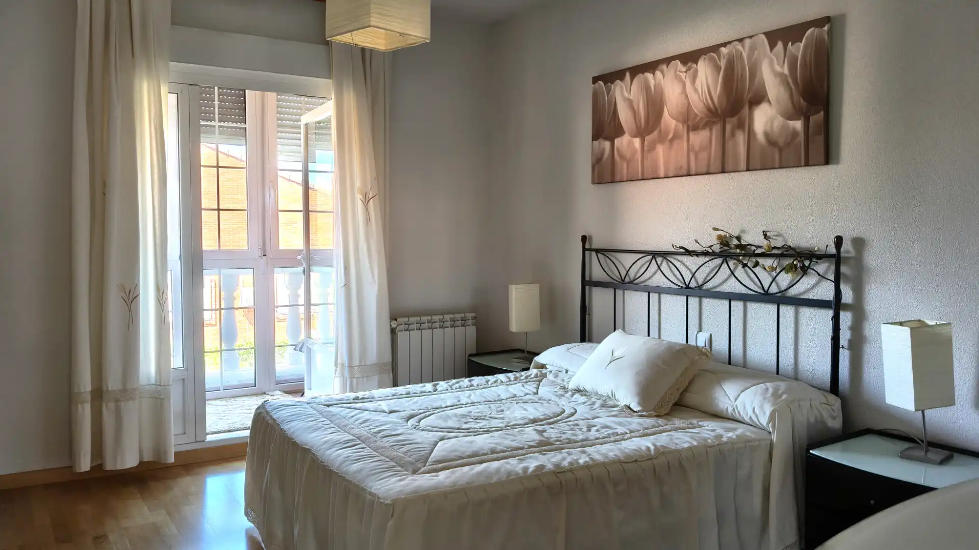 Habitación de Casa adosada en venta en Rivas-Vaciamadrid con Aire acondicionado, Calefacción y Jardín privado