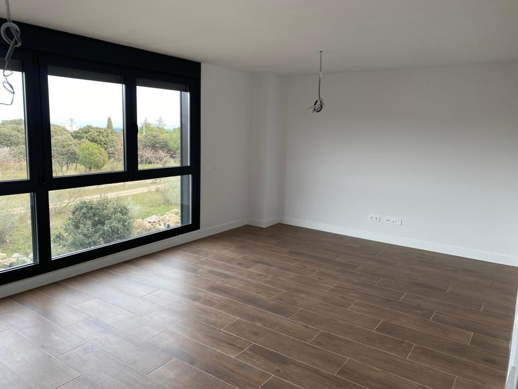Bedroom of Flat to rent in Torrelodones  with Air Conditioner, Heating and Parquet flooring