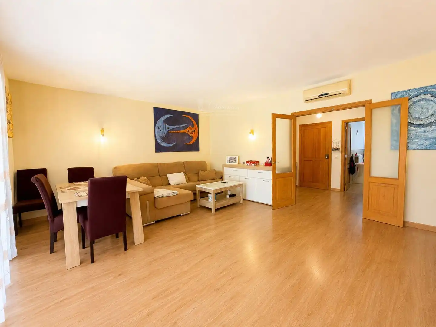 Sala d'estar de Casa adosada en venda en Sencelles amb Aire condicionat, Jardí privat i Terrassa