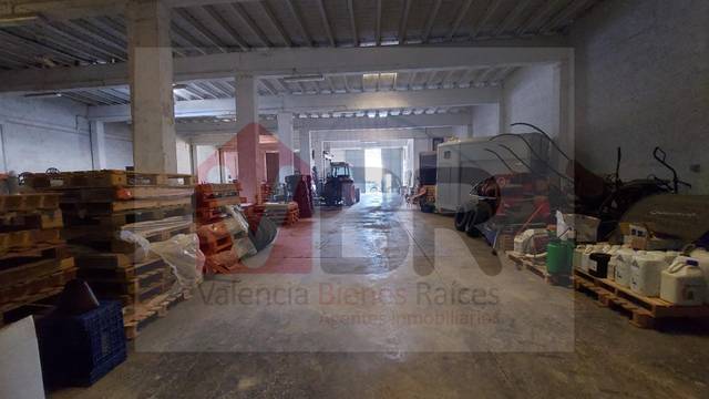 Nave industrial en Alquiler en Montroy