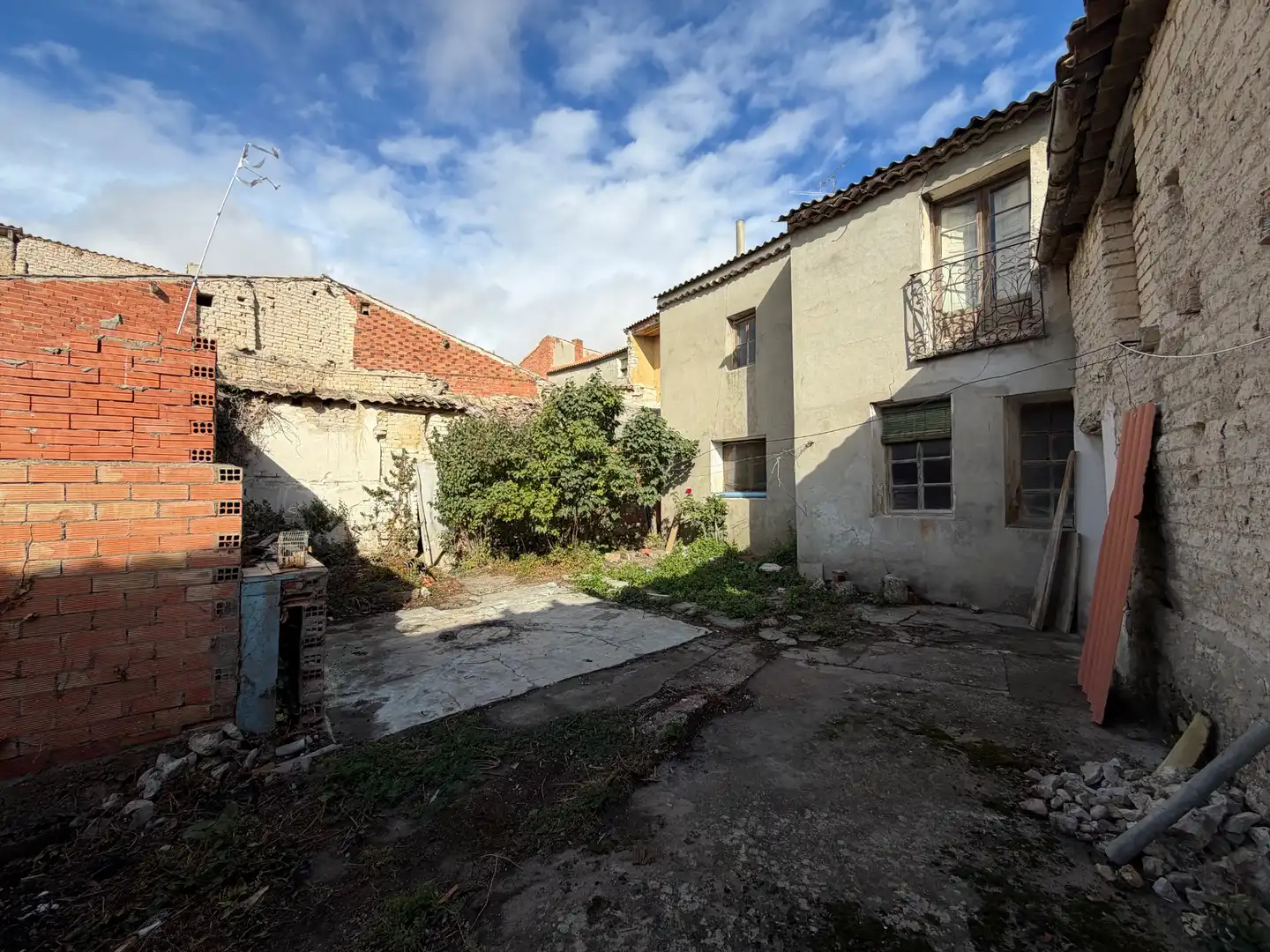 Vista exterior de Finca rústica en venta en Esguevillas de Esgueva con Jardín privado y Trastero