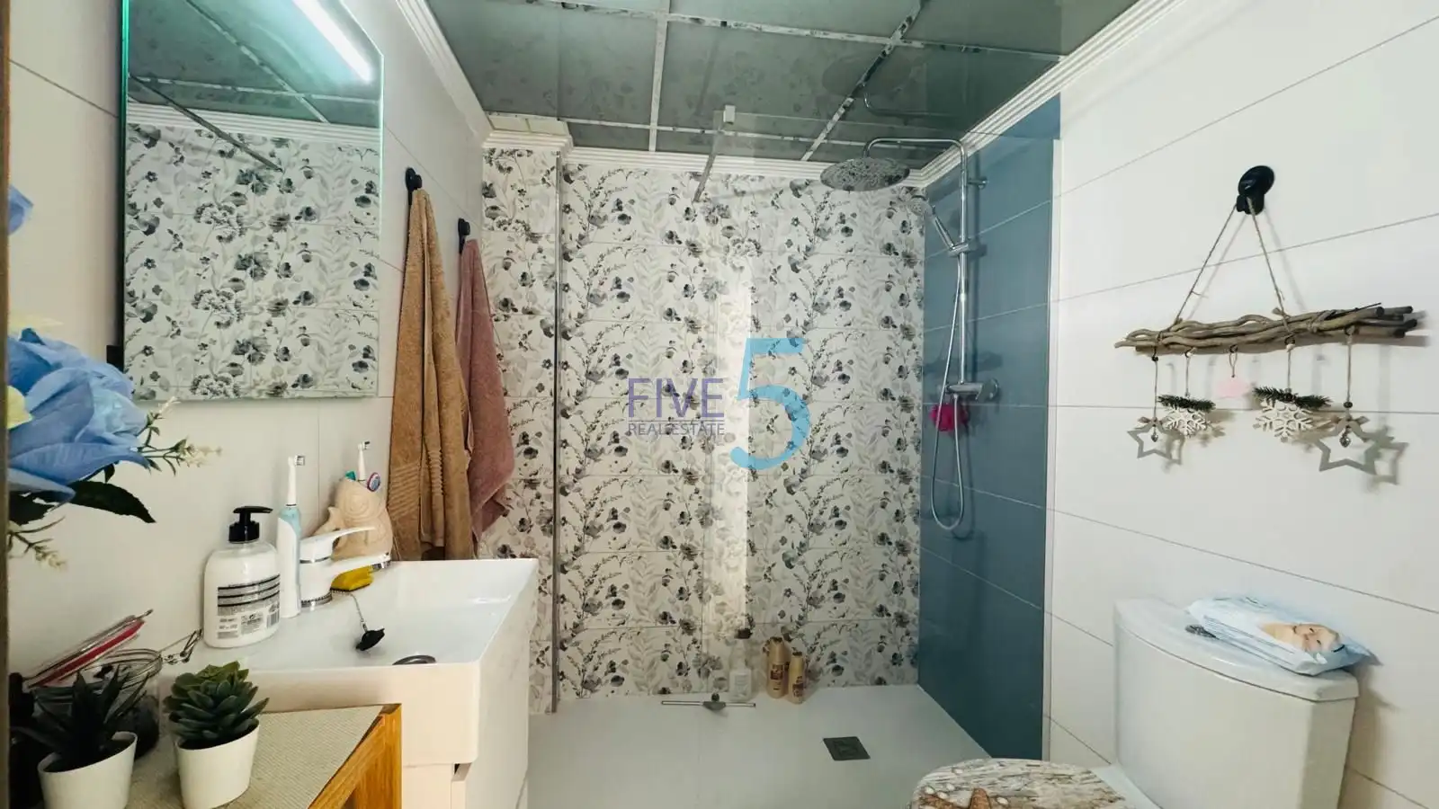 Bany de Pis en venda en Daya Nueva amb Aire condicionat, Terrassa i Piscina