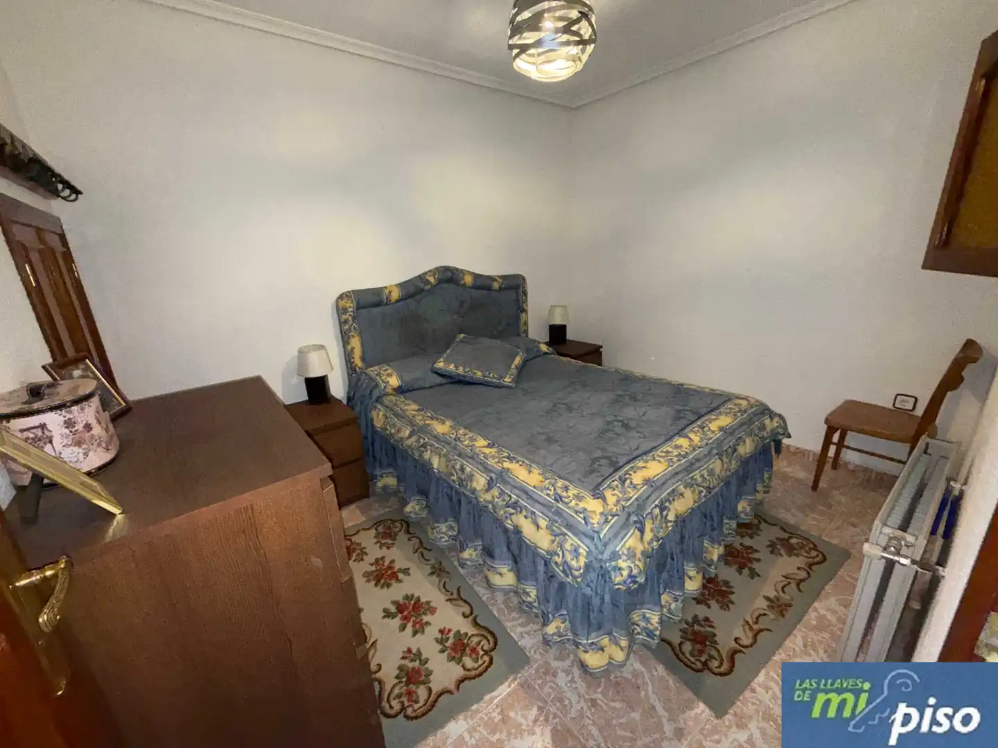 Dormitori de Casa o xalet en venda en Nava del Rey amb Calefacció, Jardí privat i Terrassa