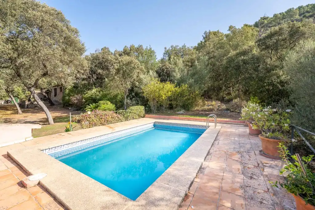Casa rústica con piscina en venta en Puigpunyent
