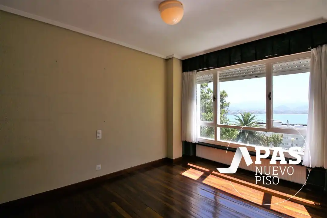 Bedroom of Flat for sale in Santander  with Heating, Private garden and Terrace