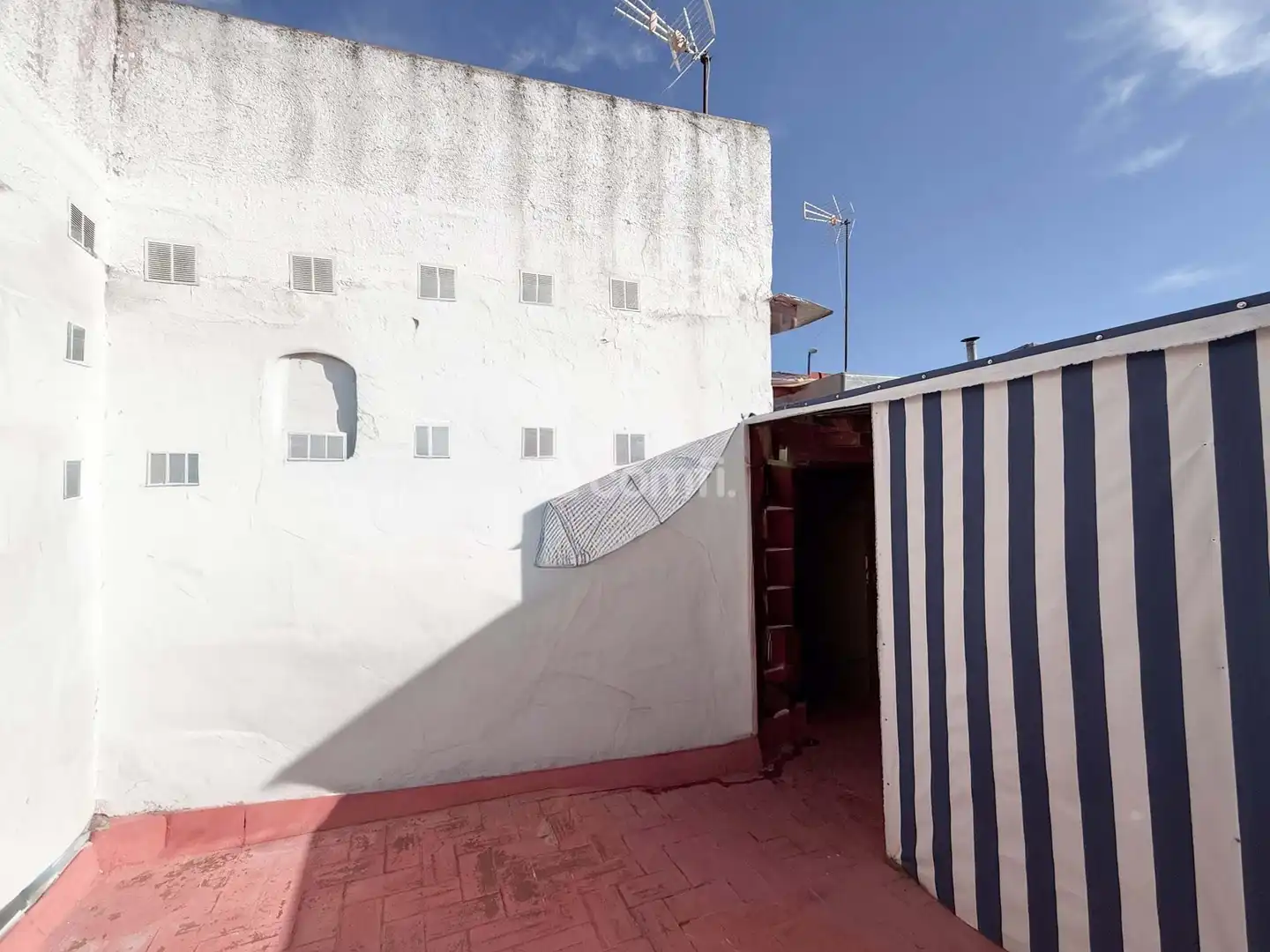 Vista exterior de Edificio en venta en Barcelona