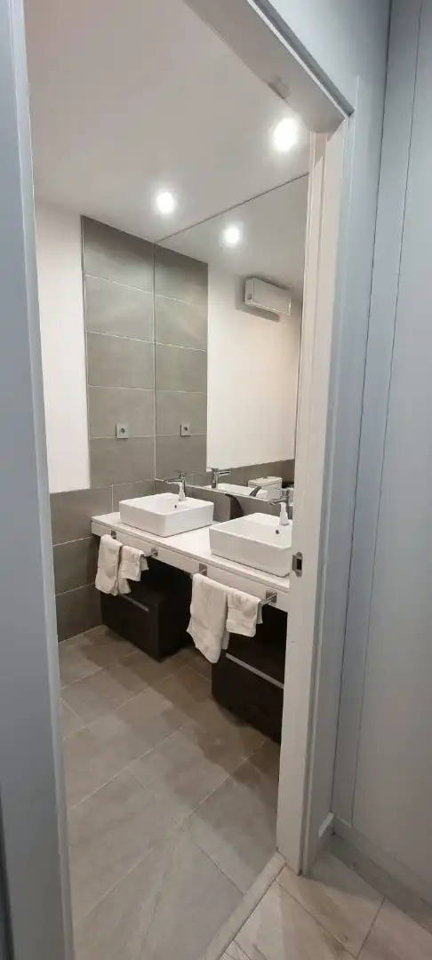 Badezimmer von Wohnung zur Miete in Entrenúcleos
