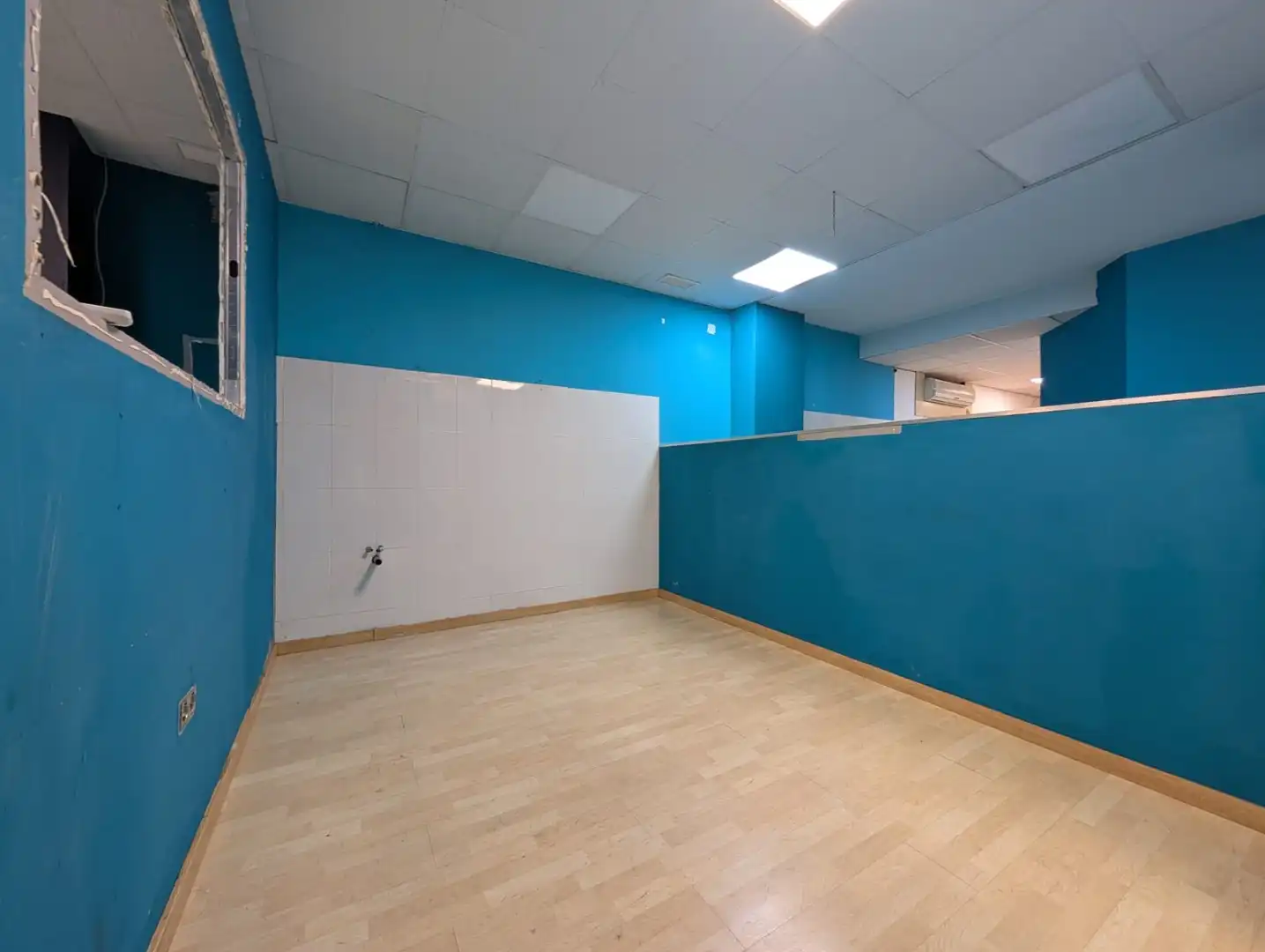 Local en venta en Huelva