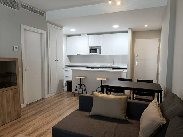 Apartamento en Alquiler en Calle Ulises en Colores -  Entreparques