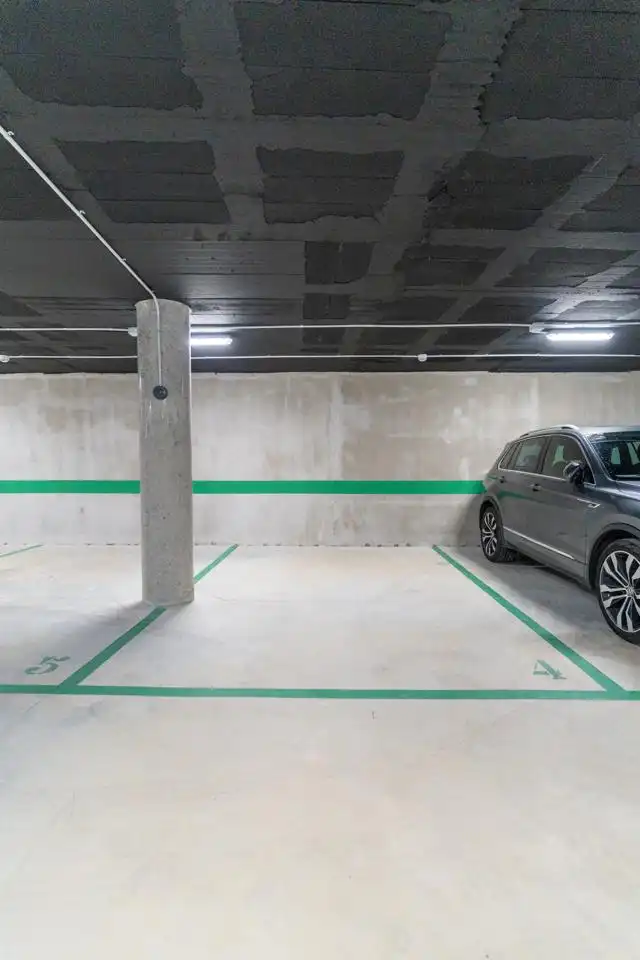 Aparcament de Pis de lloguer en Zaragoza amb Aire condicionat, Calefacció i Parquet