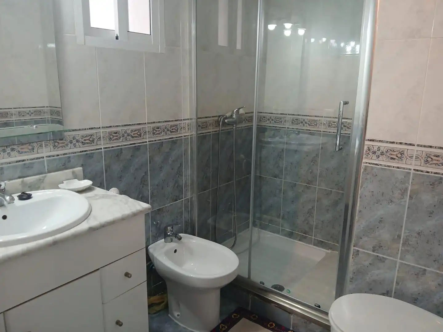 Badezimmer von Wohnung zur Miete in Cáceres mit Heizung, Terrasse und Möbliert