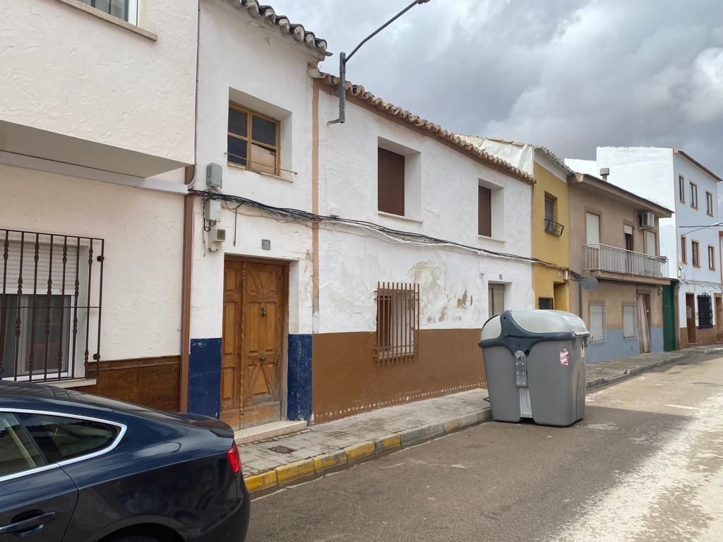 Vista exterior de Casa o chalet en venta en Herencia con Terraza