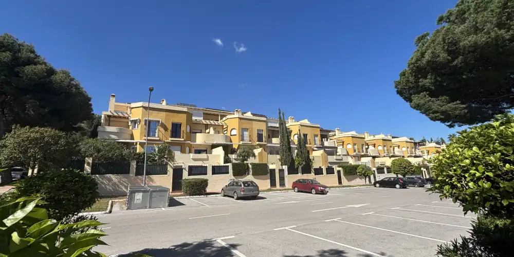 Adossat amb piscina en venda a Avenida Piedramar 2H, imagen 8