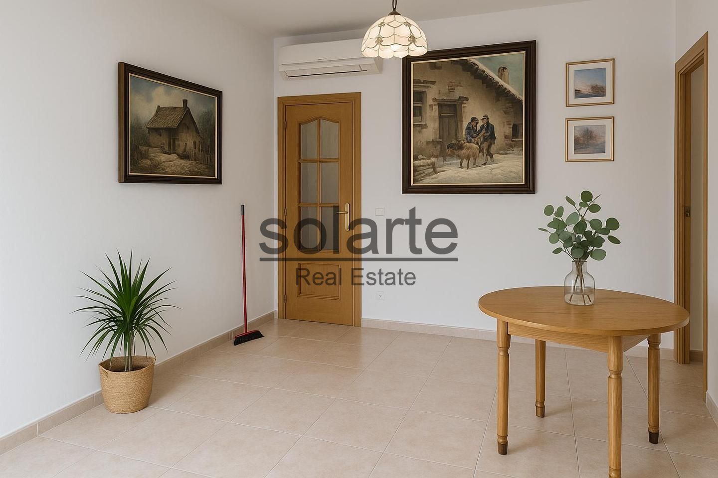 Piso en venta en Carrer Vinaròs, Pubilla Cases, Can Serra - Pubilla Cases, L'Hospitalet de Llobregat