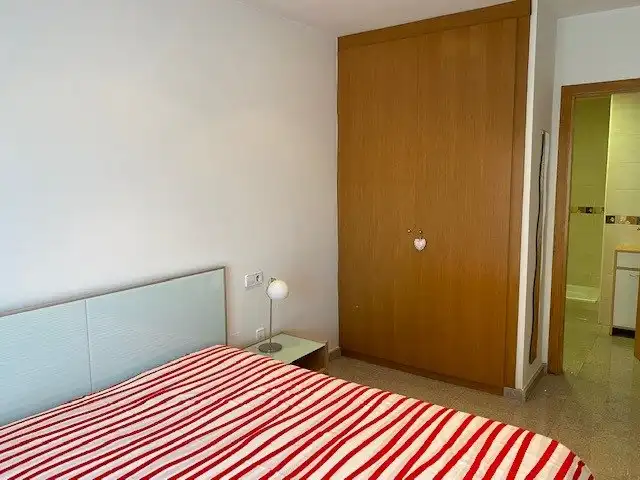 Dormitori de Apartament de lloguer en Murcia amb Aire condicionat, Calefacció i Traster