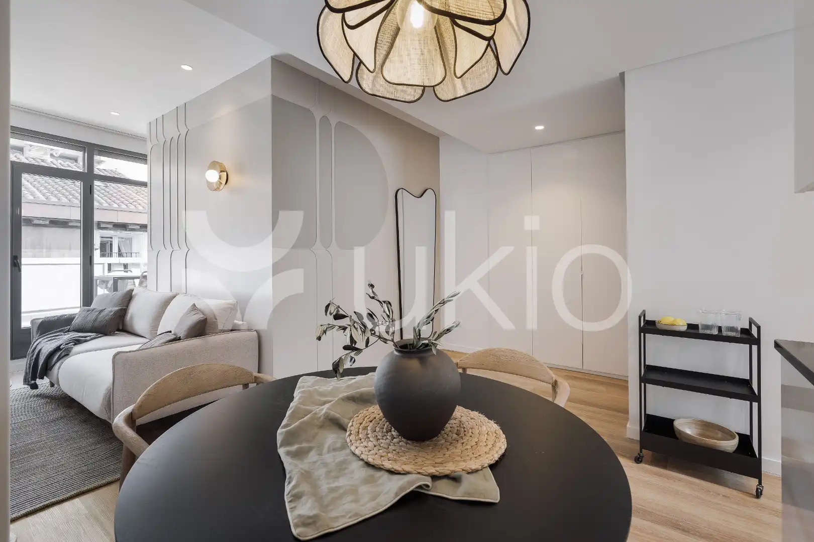 Menjador de Apartament de lloguer en Madrid amb Aire condicionat, Calefacció i Terrassa