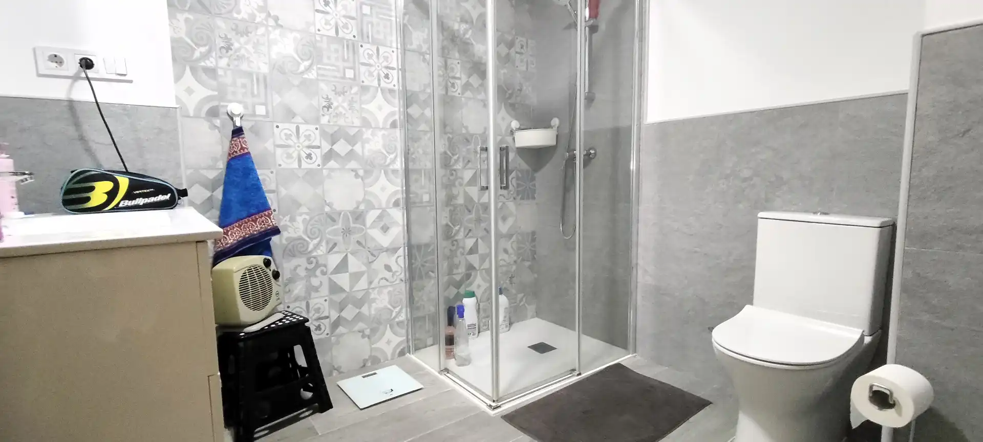 Bathroom of Flat for rent in Alicante / Alacant  with Air Conditioner, Heating and Terrace