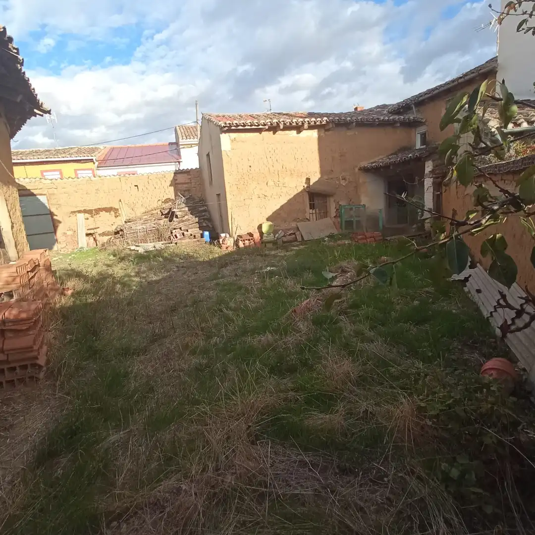 Houses for sale in Lantadilla