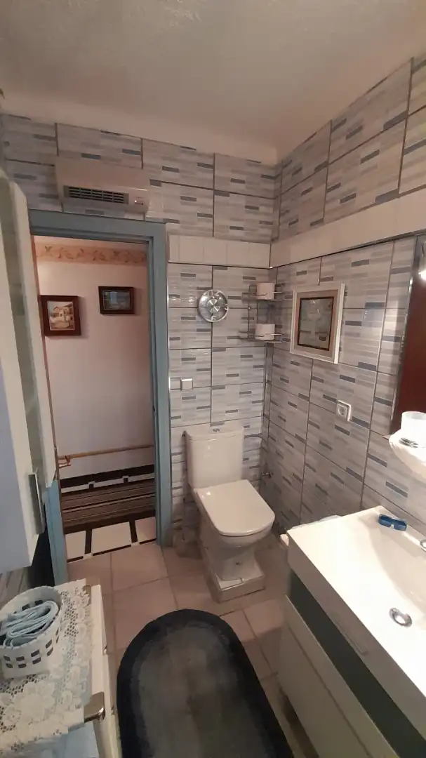 Bany de Casa o xalet en venda en Vélez-Málaga amb Aire condicionat, Calefacció i Jardí privat