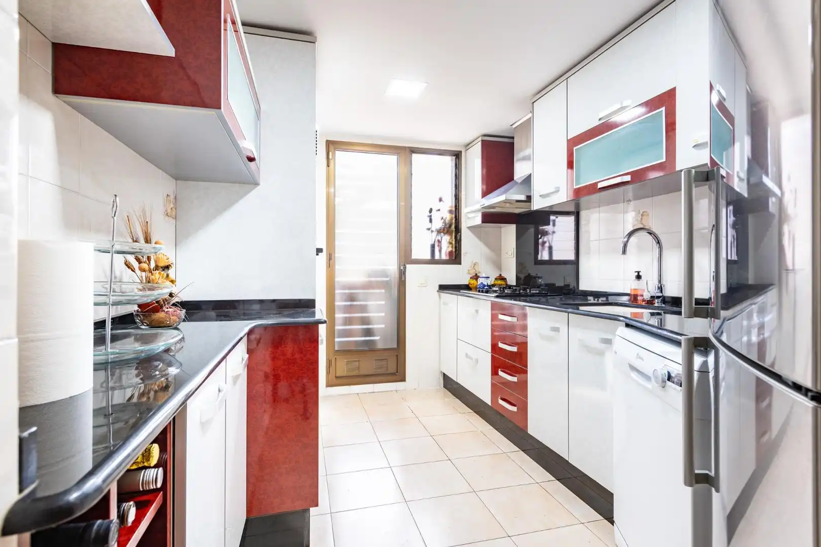 Kitchen of Flat for sale in Mislata  with Air Conditioner, Heating and Balcony