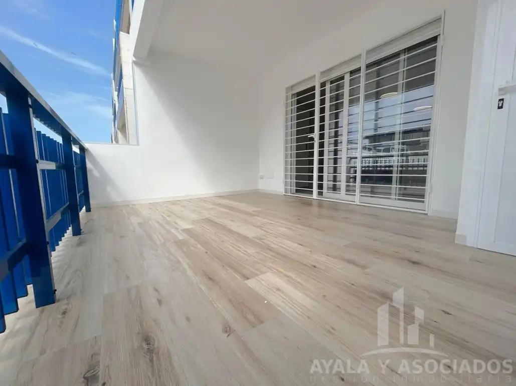 Wohnzimmer von Wohnung zum Verkauf in La Manga del Mar Menor mit Klimaanlage, Heizung und Parkett