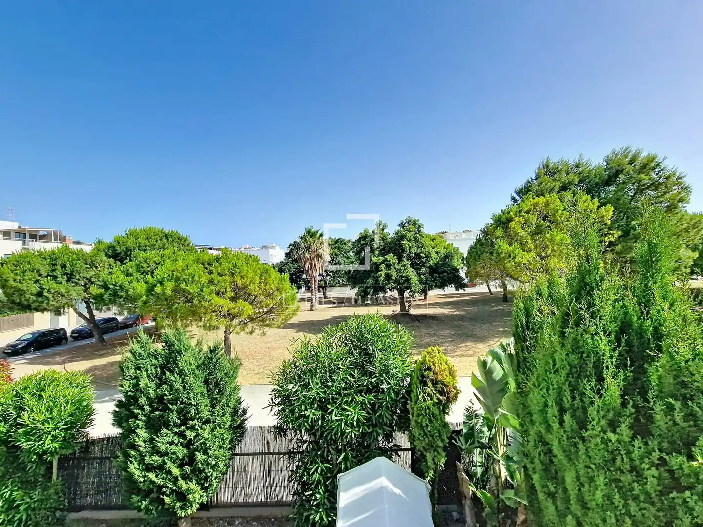 Vista exterior de Piso en venta en Cubelles con Aire acondicionado, Calefacción y Jardín privado