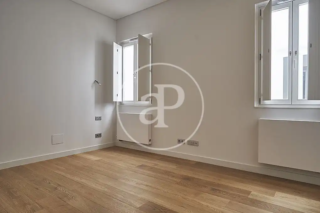 Schlafzimmer von Wohnung zur Miete in Madrid mit Klimaanlage, Heizung und Abstellraum