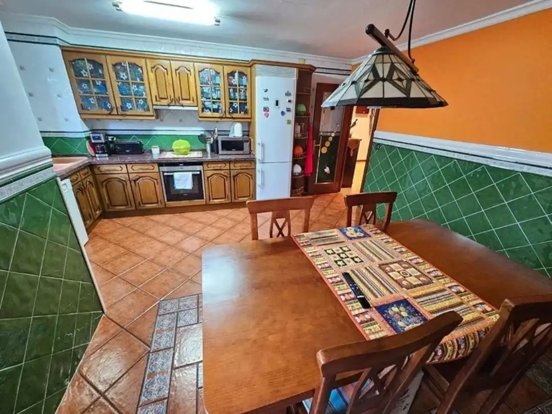 Cocina de Dúplex en venta en Avilés con Calefacción, Parquet y Terraza