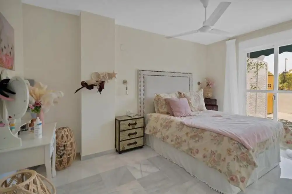 Mini appartamento con piscina in vendita a Nueva Andalucía, imagen 22