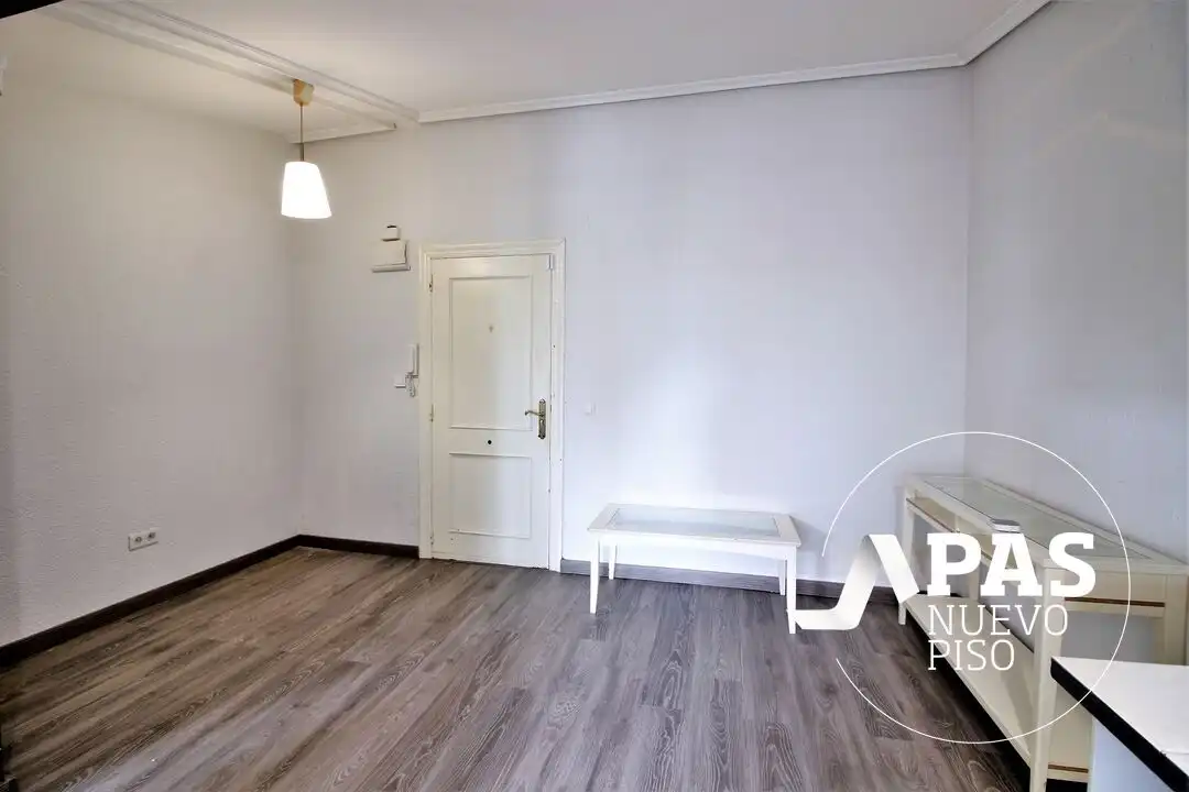 Sala de estar de Piso en venta en Santander con Alarma