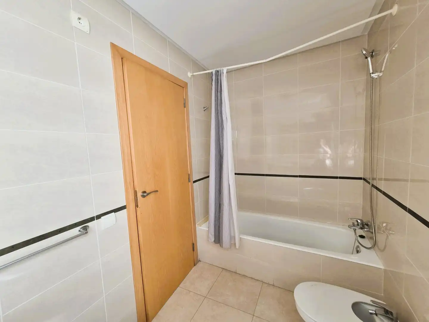 Bathroom of Flat for rent in Gata de Gorgos