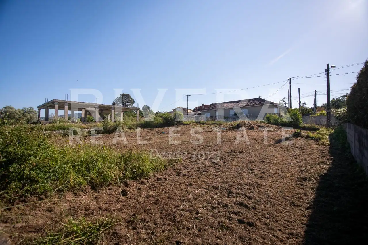 Land for sale in Nigrán