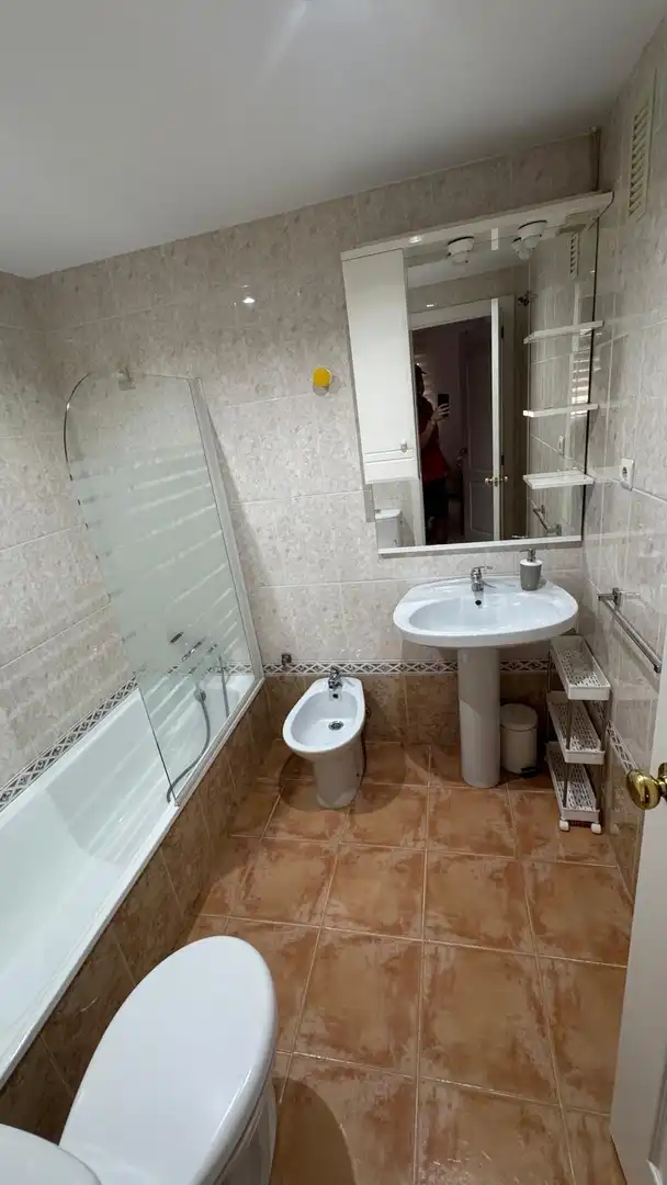 Bany de Àtic de lloguer en Rincón de la Victoria amb Terrassa, Moblat i Piscina comunitària