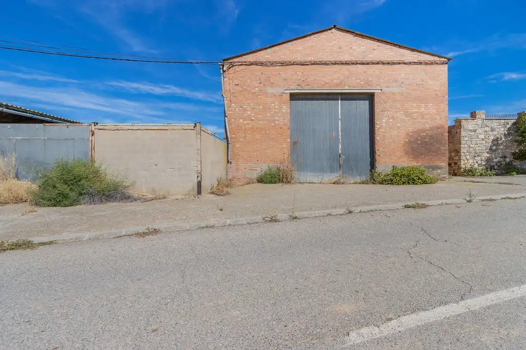 Fabrikhallen zum Verkauf in Pt. Detrás de la Pleta, Torrefarrera
