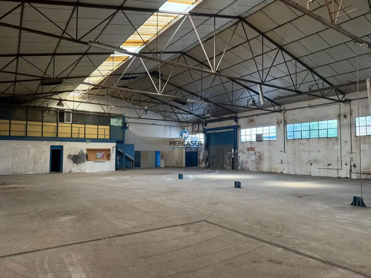Nau industrial en venda a Camarma de Esteruelas