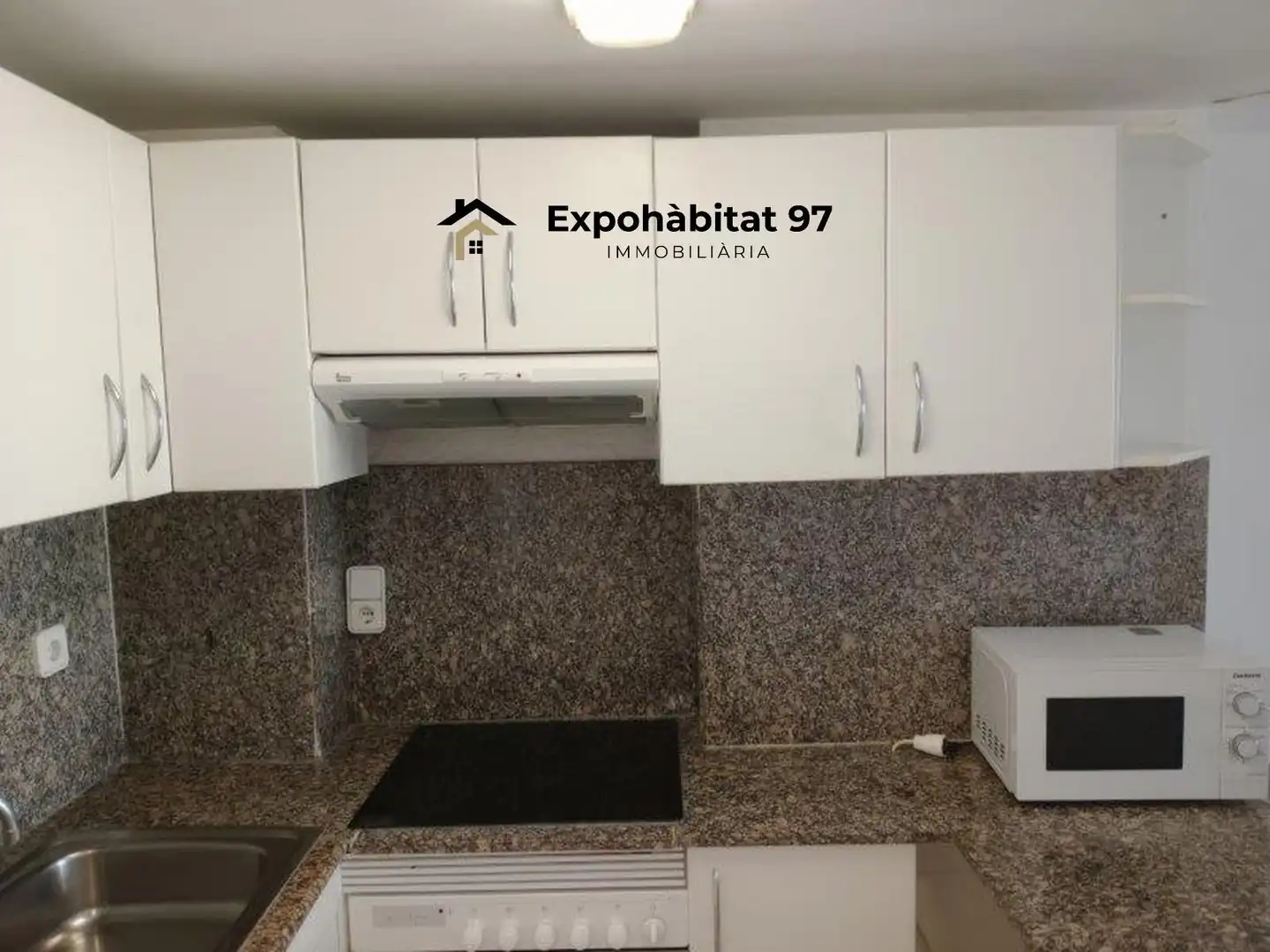 Cocina de Apartamento en venta en Salou con Aire acondicionado, Calefacción y Jardín privado