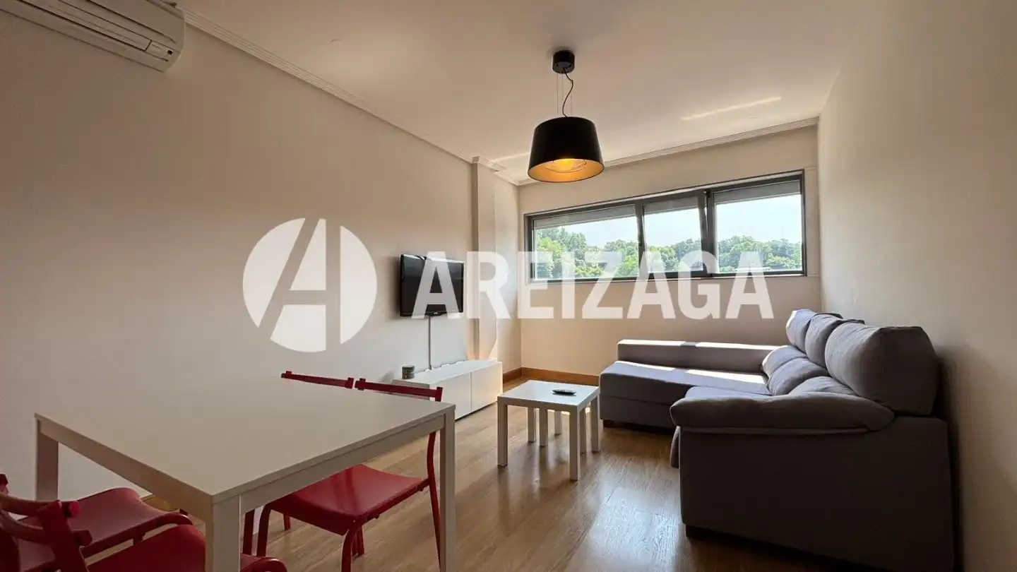 Außenansicht von Wohnung zur Miete in Donostia - San Sebastián  mit Klimaanlage und Heizung
