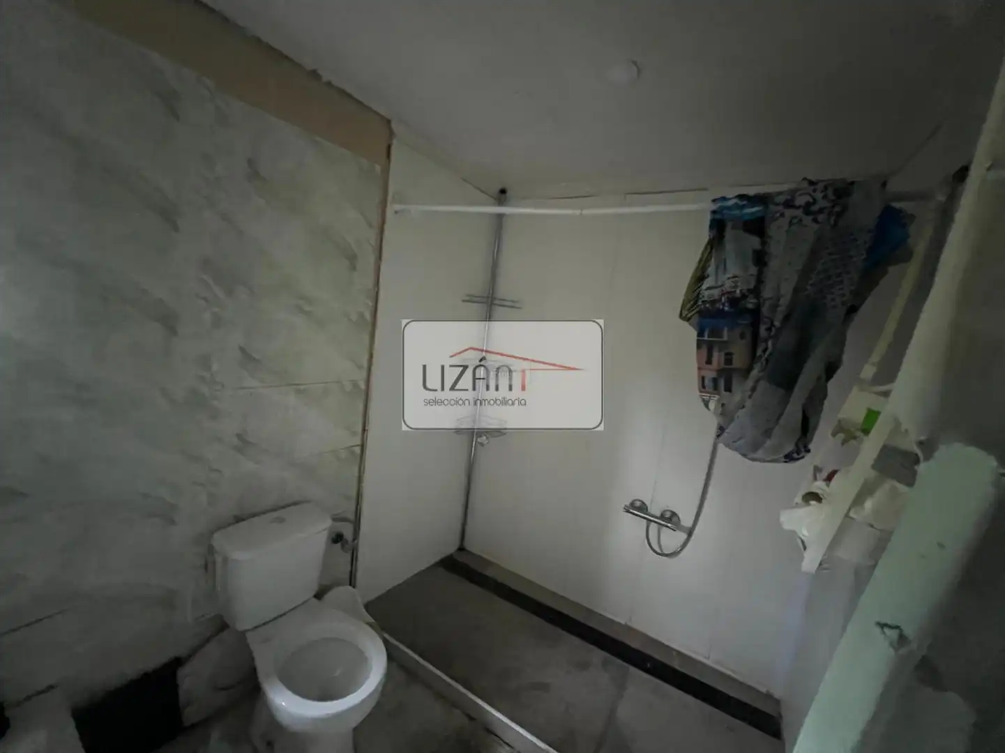 Bany de Casa o xalet en venda en Langreo