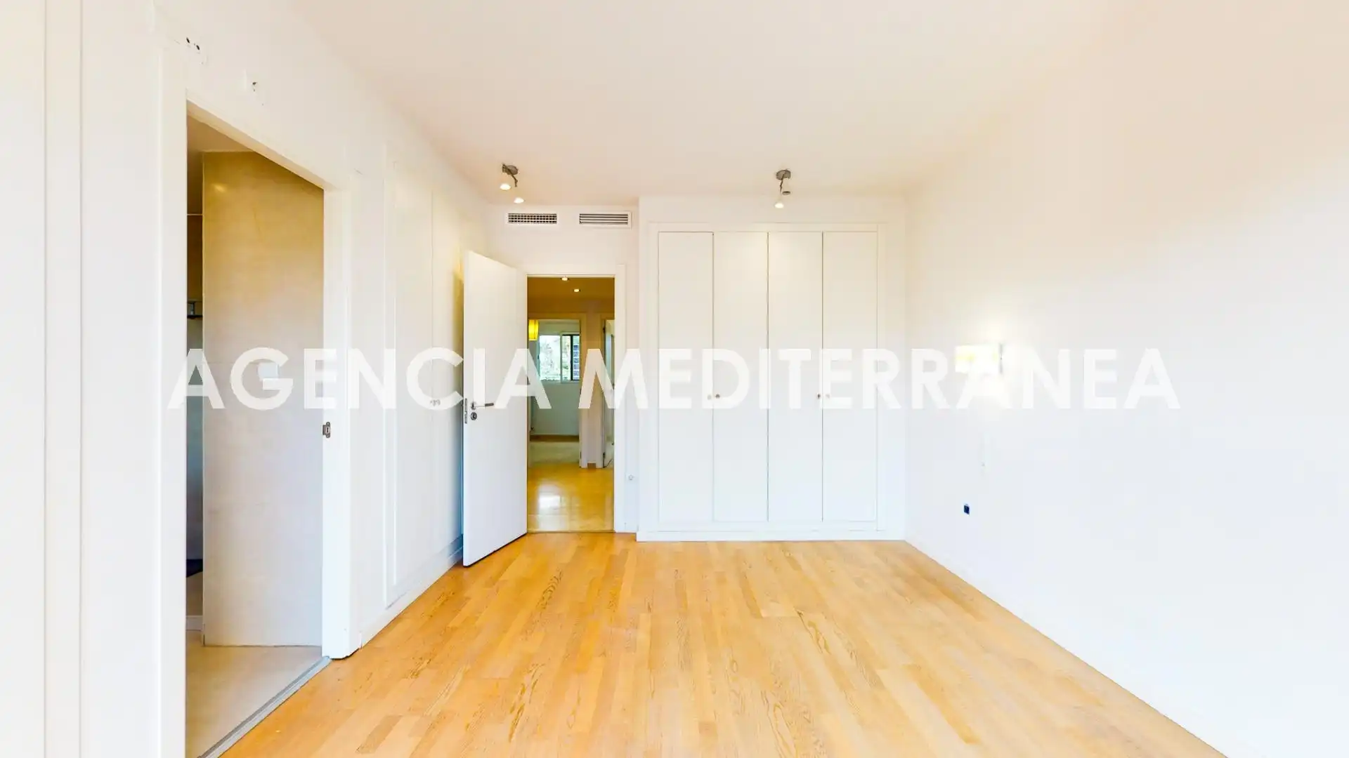 Casa adosada en venta en Calle PUIGCAMPANA, Casas Verdes