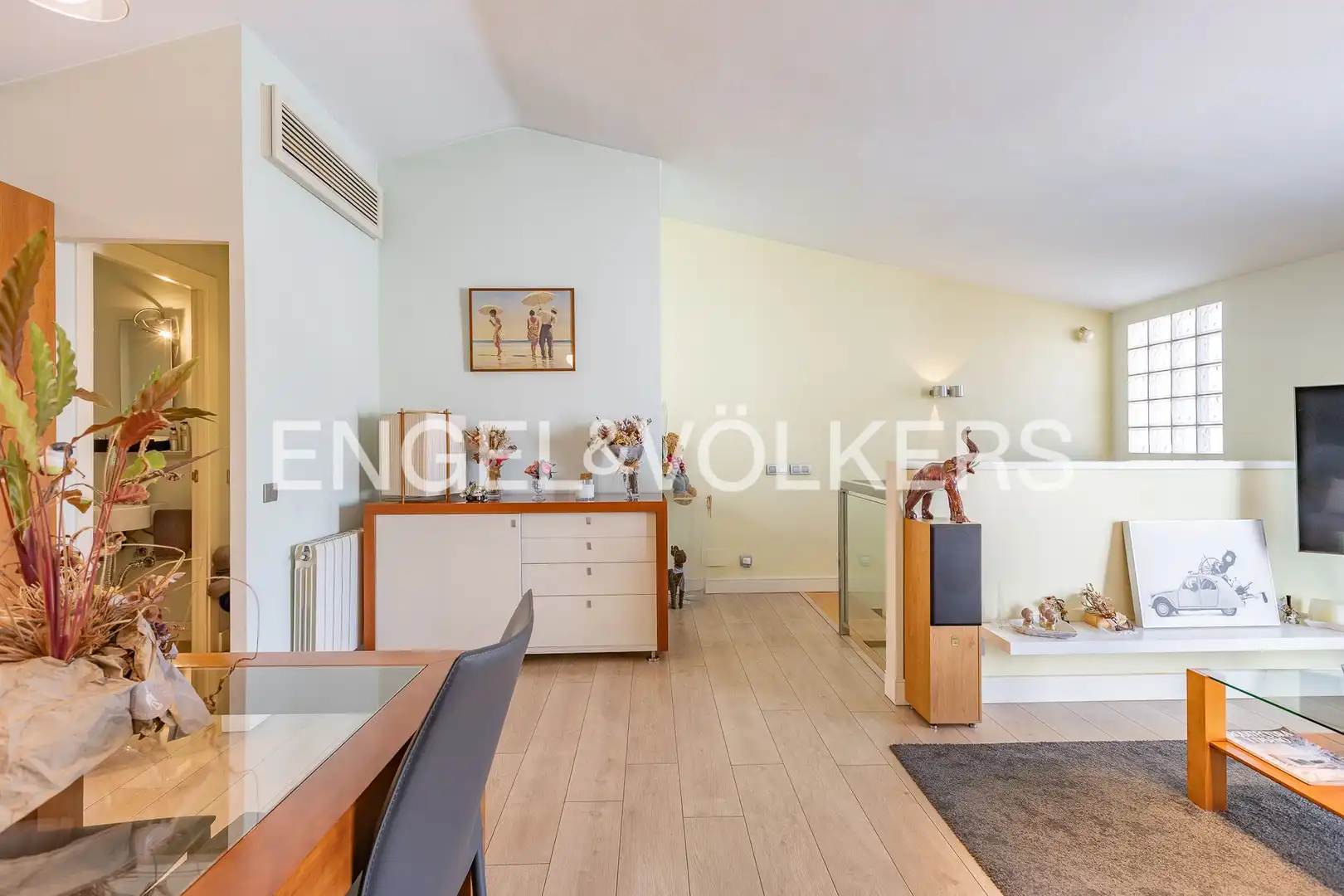 Living room of Attic for sale in Sabadell  with Air Conditioner, Heating and Parquet flooring