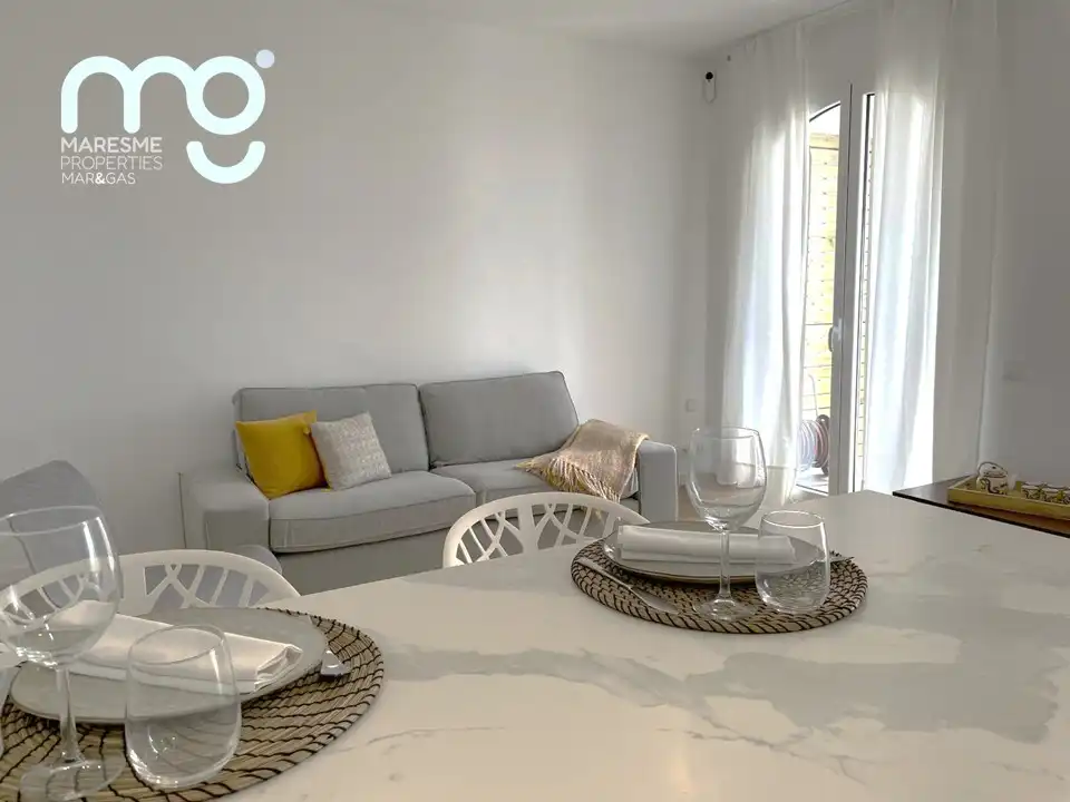 Sala d'estar de Pis en venda en El Masnou amb Aire condicionat, Calefacció i Parquet