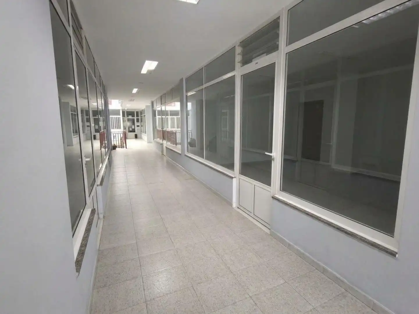 Oficina en venta en Noia, A Coruña