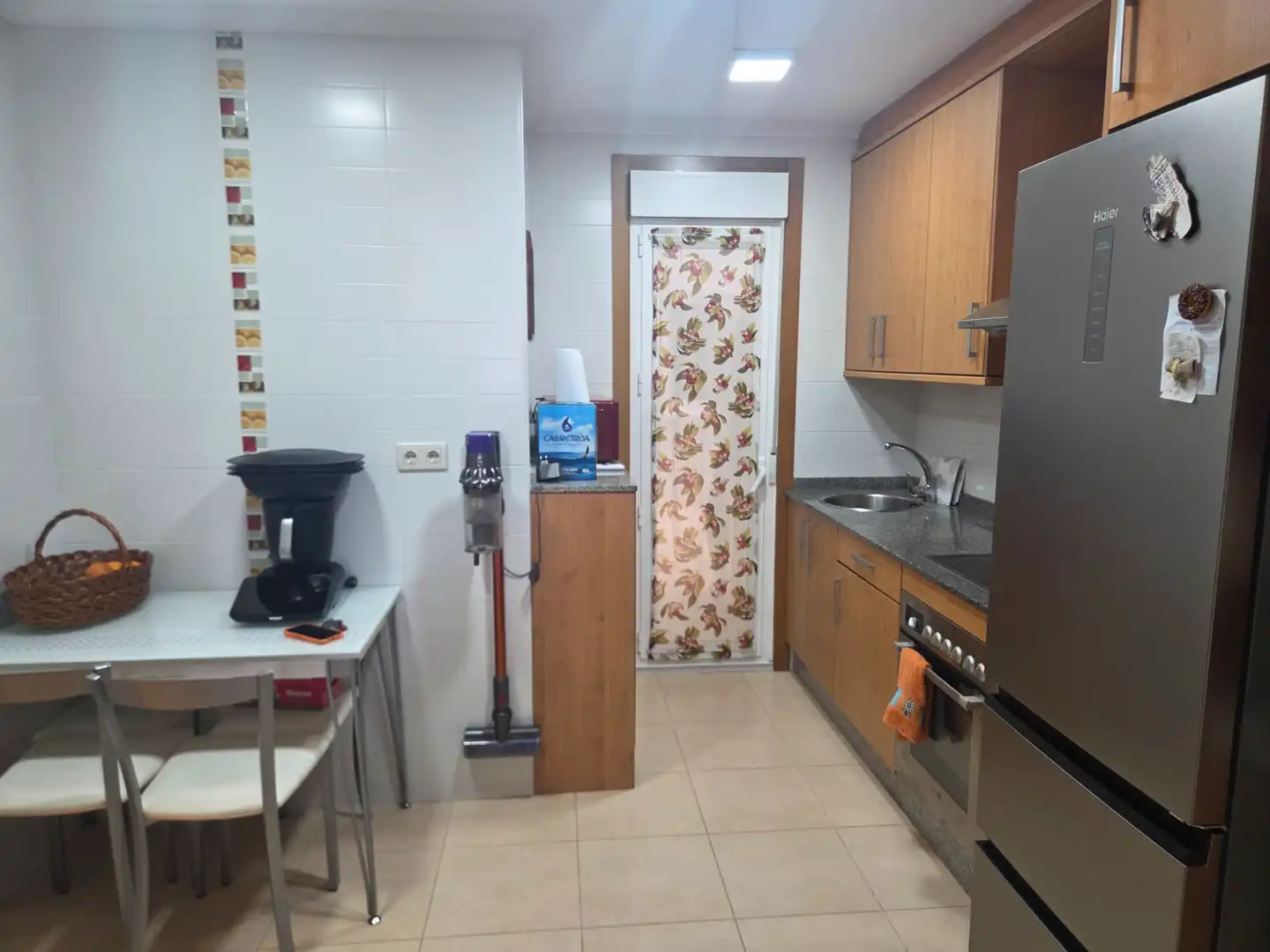 Kitchen of Flat for sale in Barreiros  with Terrace, Storage room and Furnished
