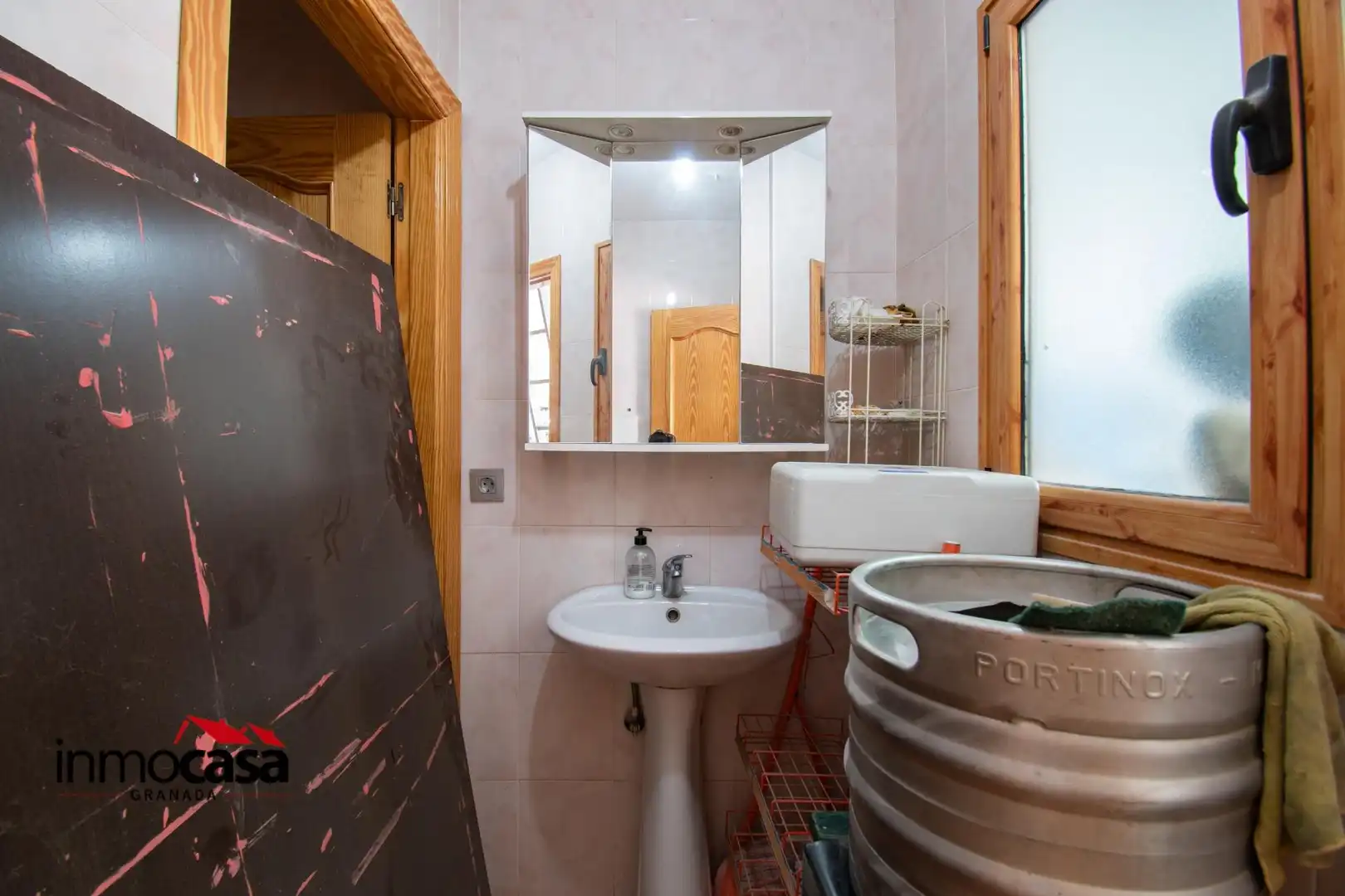 Bathroom of Industrial buildings for sale in Ogíjares